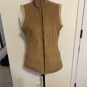Orvis Camel/Tan Faux-Suede Sherpa-Trim Zip Vest